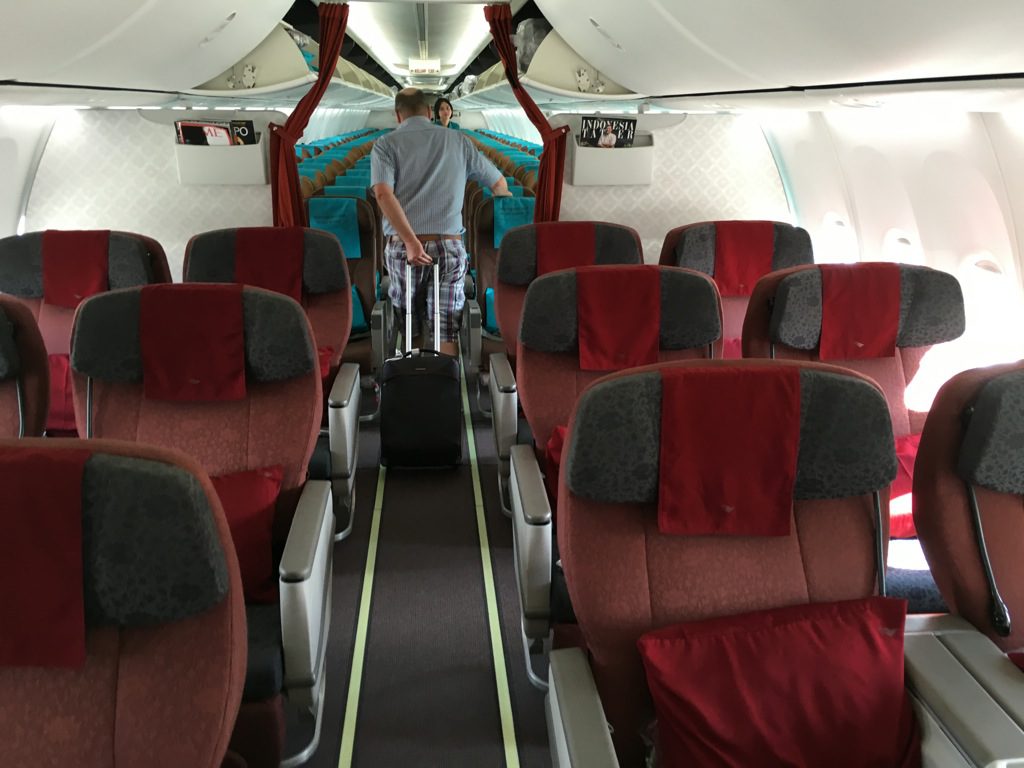 Review Garuda Indonesia Business Class In Der Boeing 737