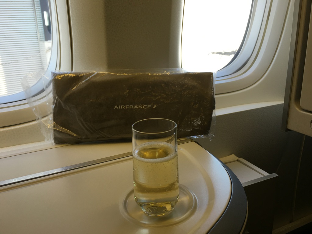 Review Air France Business Class Boeing 777 300er Singapur