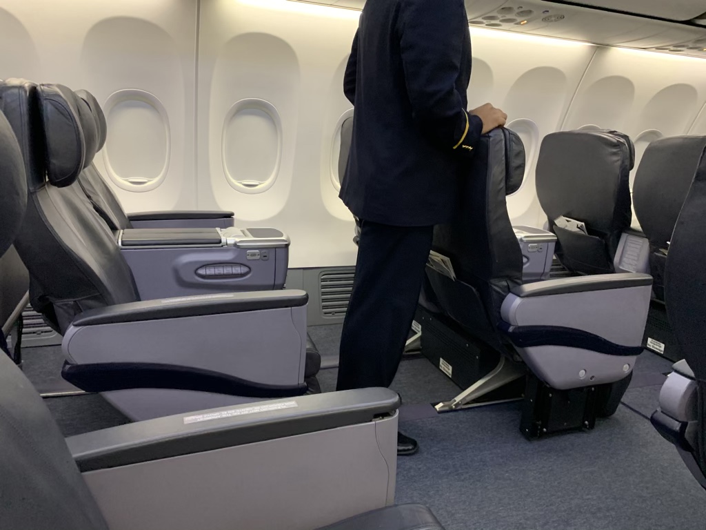 Review Copa Business Class Boeing 737 800 Von Panama City