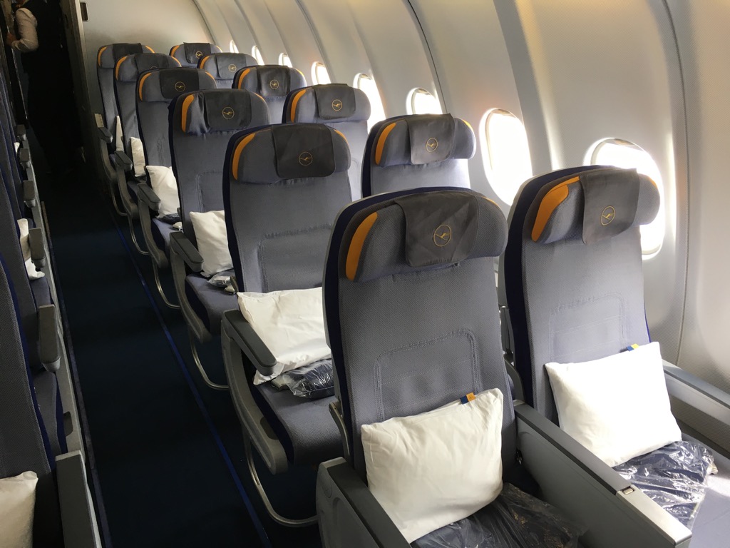 Review Lufthansa Economy Class Airbus A330 300 Munchen Nach Washington Frankfurtflyer De