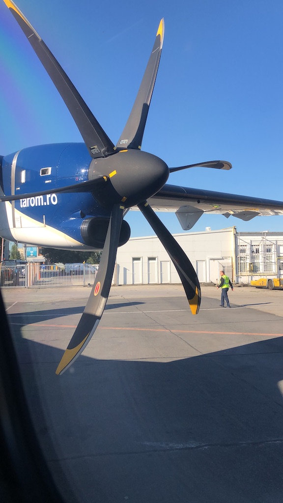 Review Tarom Economy Class Temeswar Bukarest In Der Atr 72 600 Frankfurtflyer De