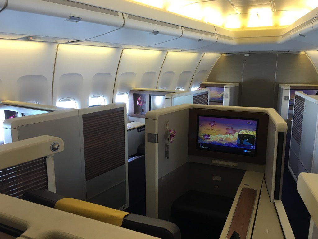 Review Thai Airways First Class Boeing 747 400 Bangkok Nach