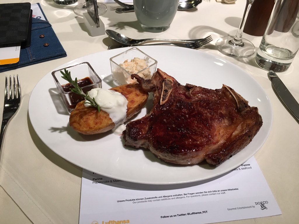 first_class_terminal_american_dinner-8