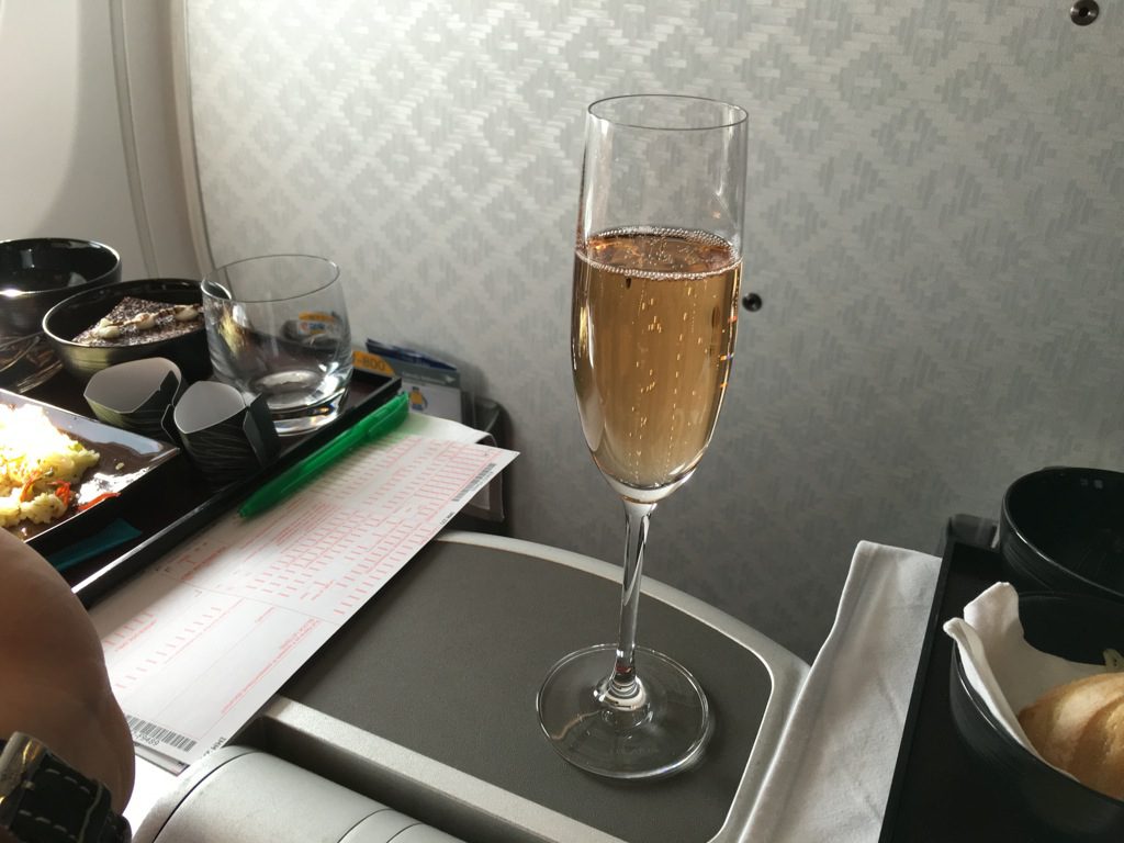 garuda_indonesia_business_class_boeing_737-25