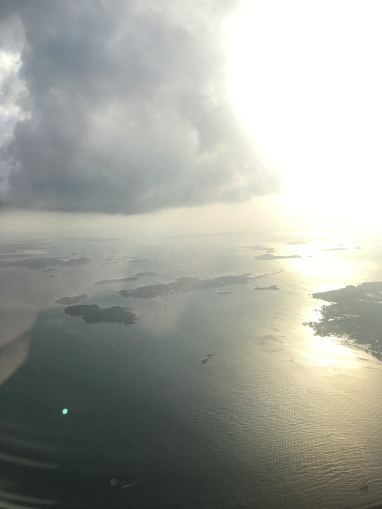 garuda_indonesia_business_class_boeing_737-42