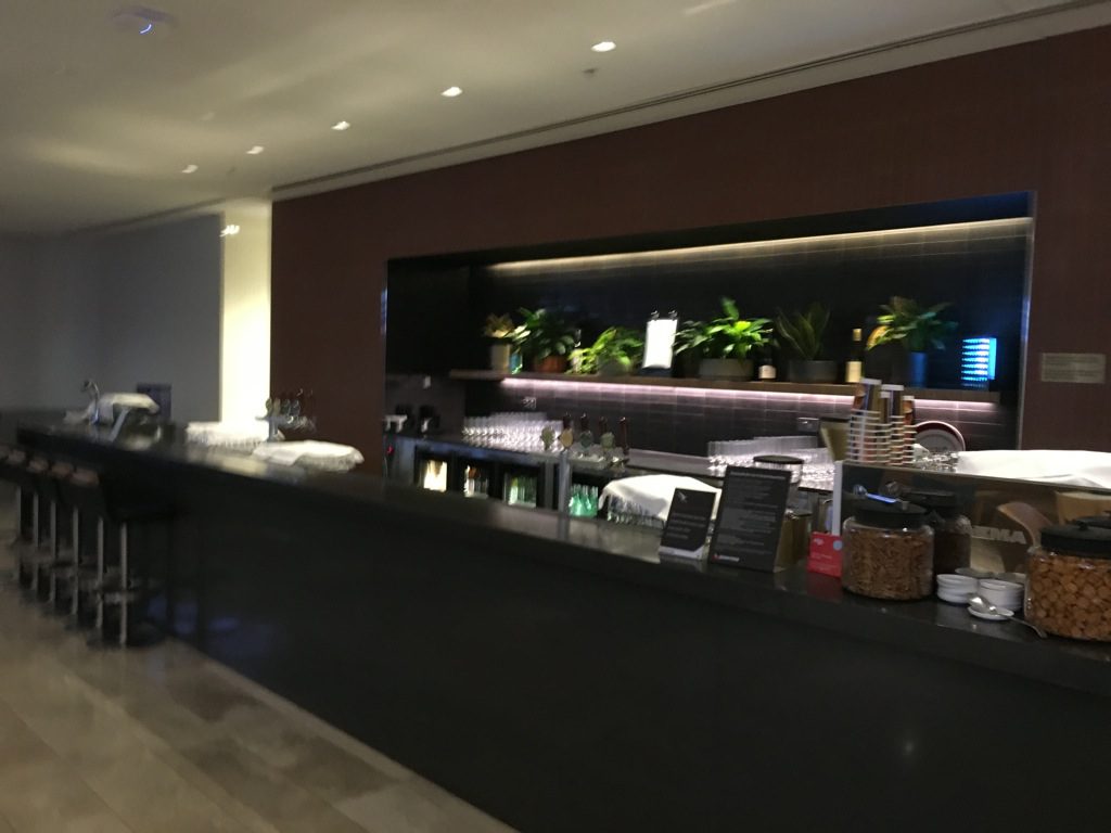 qantas-business-lounge-domestic-perth-7