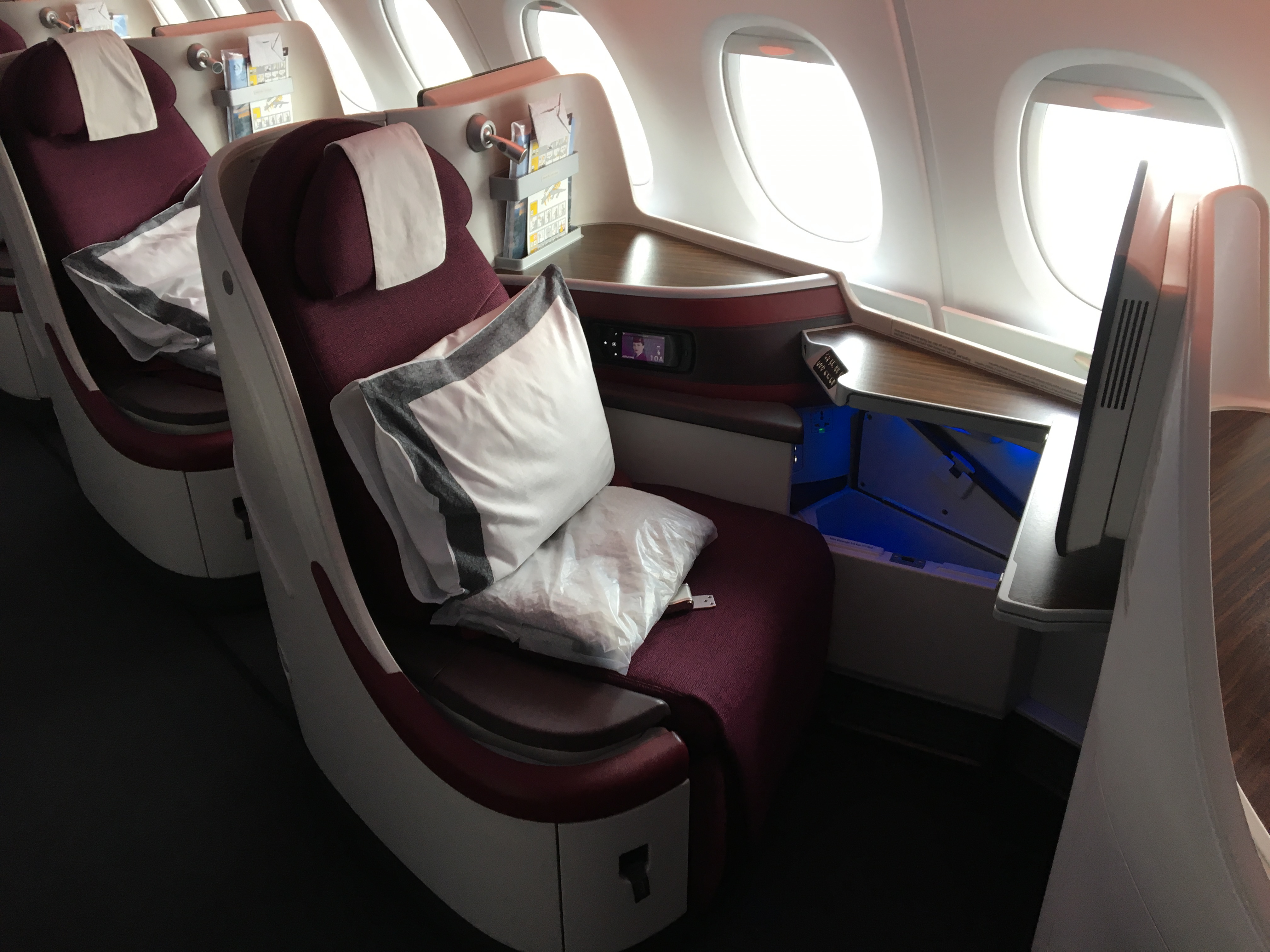 Бизнес класс. Qatar a380 Business class. Ил 96 салон бизнес класс. Ласточка бизнес класс. Двухэтажные ласточки бизнес класс.