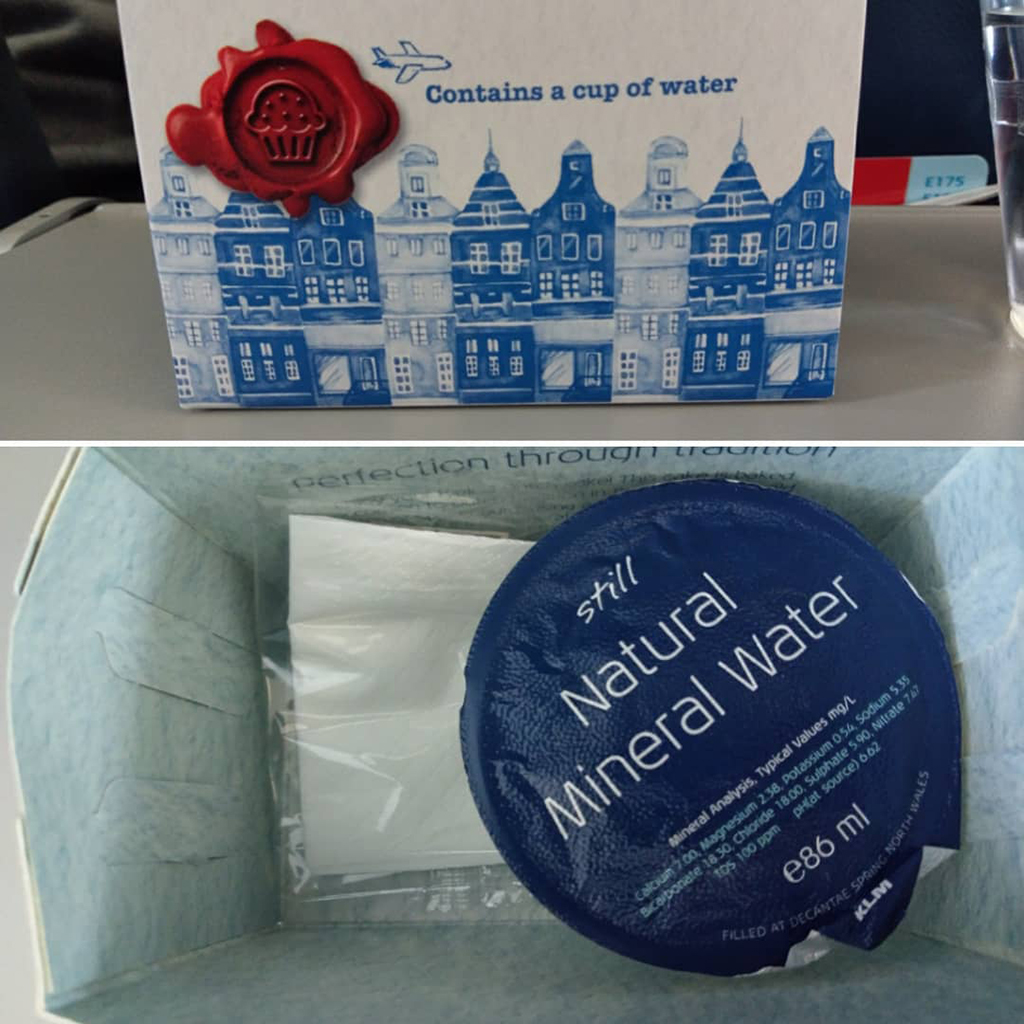 KLM Cityhopper Economy Class Embraer | Service; Wasser
