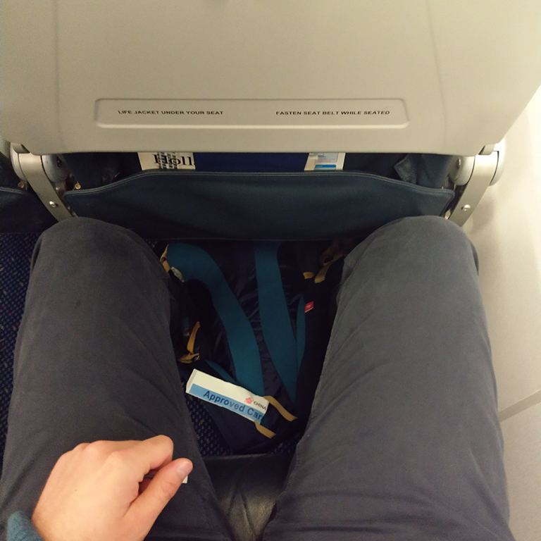KLM Royal Dutch Airlines Cityhopper Economy Class Embraer | Beinfreiheit