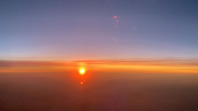 Sonnenuntergang im LATAM Dreamliner.