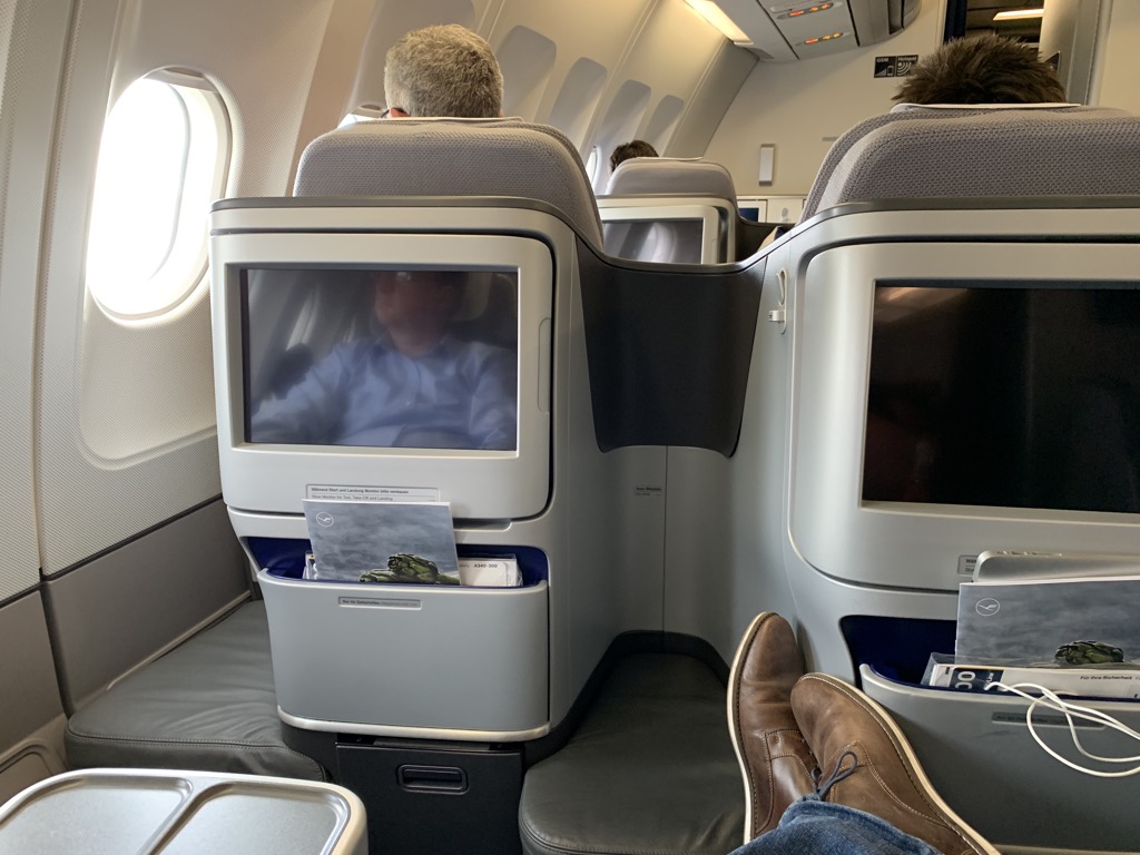 Review: Lufthansa CityLine Business Class Auf Der Langstrecke Im Airbus ...