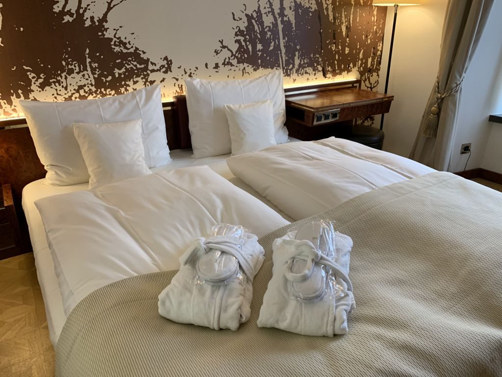 Derag Living Hotel de Medici Düsseldorf  Bett