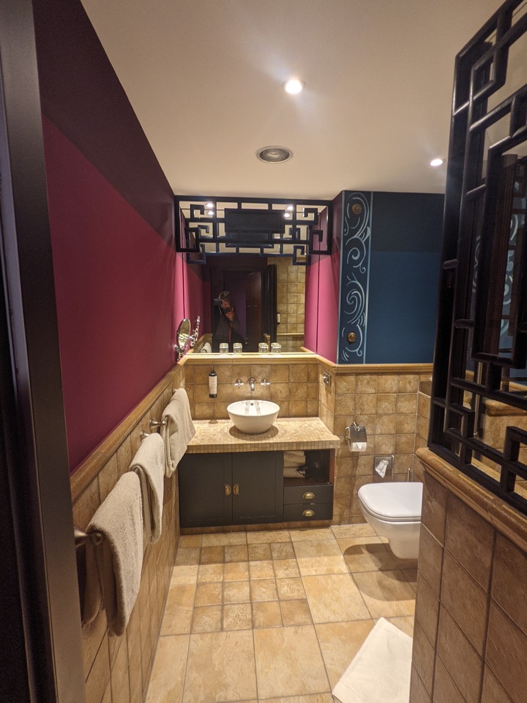 Hotel Ling Bao - Zimmer