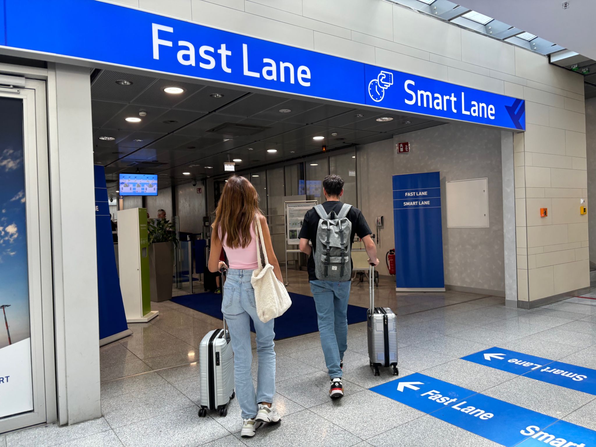 Düsseldorf Flughafen Priority Lane Buchen frankfurtflyer.de